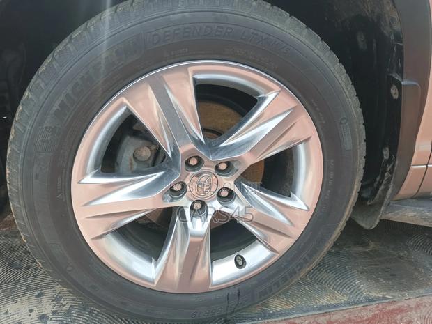 Toyota Highlander Limited 4dr SUV (3.5L 6cyl 6A) 2015 Gold
