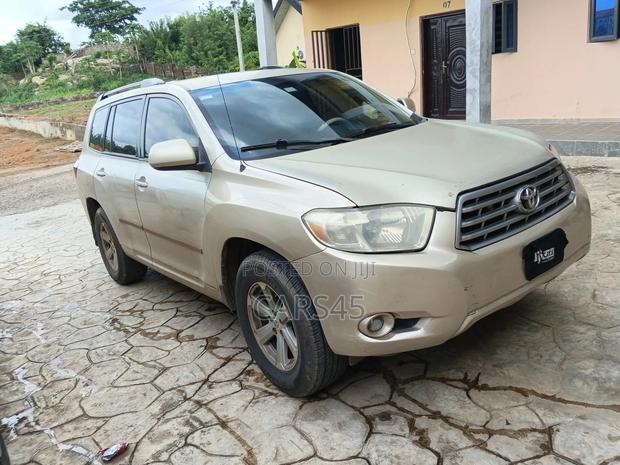 Toyota Highlander 2008 Gold