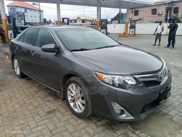 Toyota Camry 2013 Gray