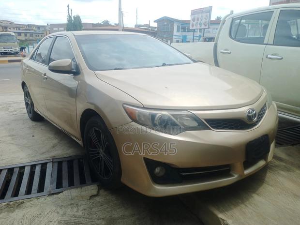 Toyota Camry 2012 Beige