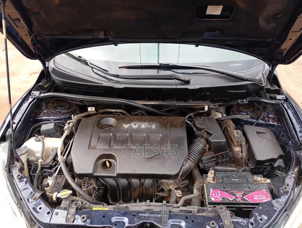 Toyota Matrix Hatchback FWD (1.8L 4cyl 5M) 2009 Blue