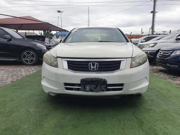 Honda Accord 2010 White
