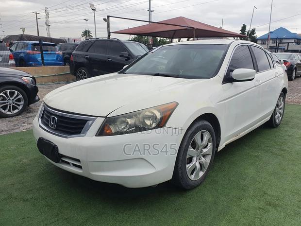 Honda Accord 2010 White