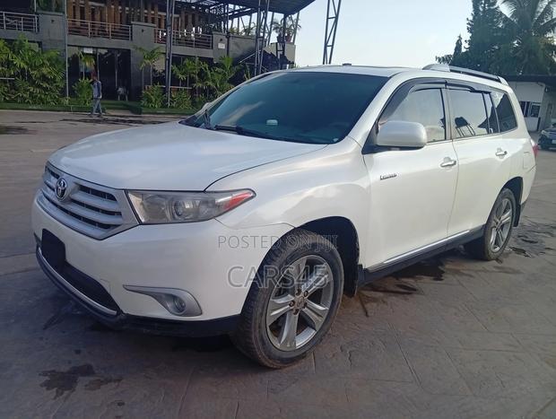 Toyota Highlander 2011 White