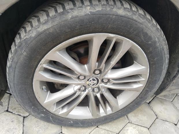 Toyota Camry 2016 Gray