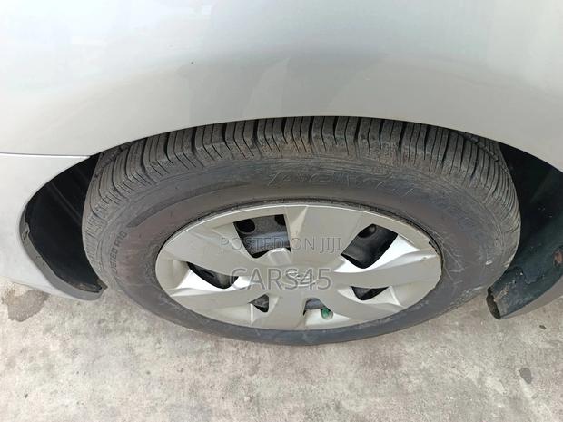 Toyota Camry 2009 Silver