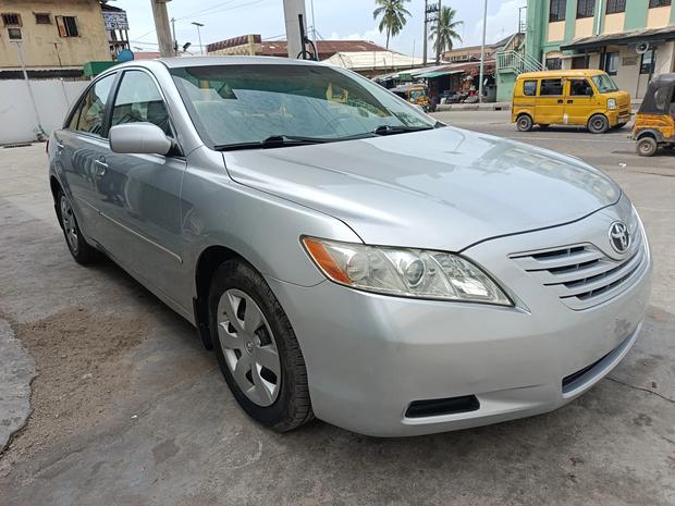 Toyota Camry 2009 Silver