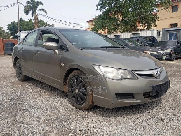 Honda Civic 2007 Gray