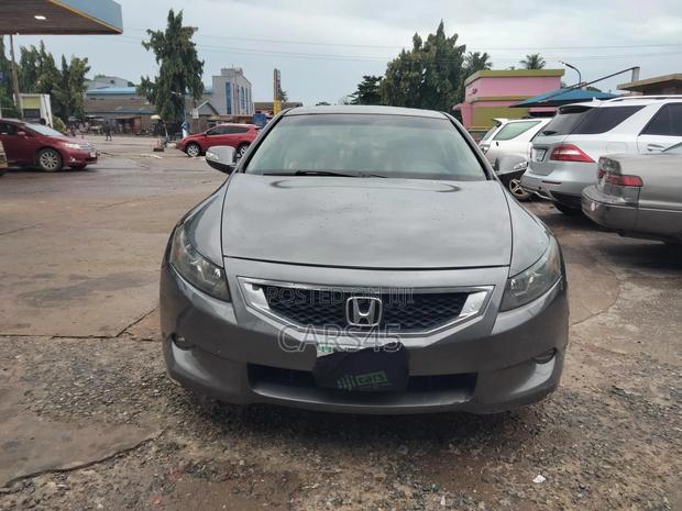 Honda Accord 2010 Gray
