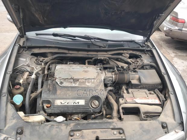 Honda Accord 2010 Gray