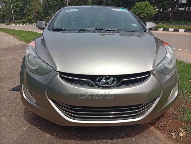 Hyundai Elantra 2013 Brown