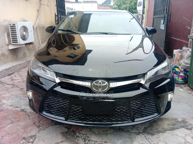 Toyota Camry 2015 Black