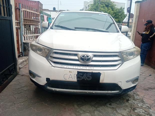 Toyota Highlander 2012 White