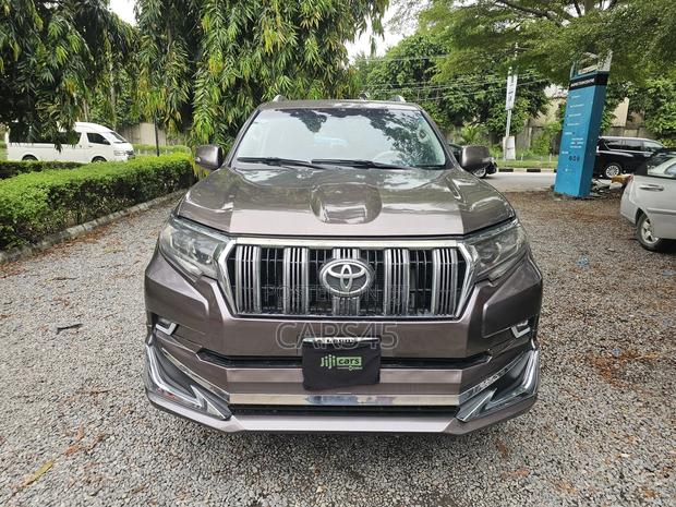 Toyota Land Cruiser Prado 2010 Brown