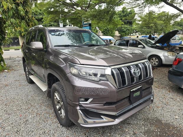 Toyota Land Cruiser Prado 2010 Brown