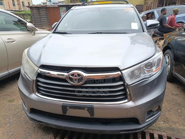 Toyota Highlander 2016 Gray