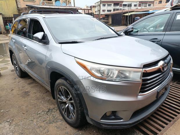 Toyota Highlander 2016 Gray