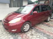 Toyota Sienna 2010 Red for sale