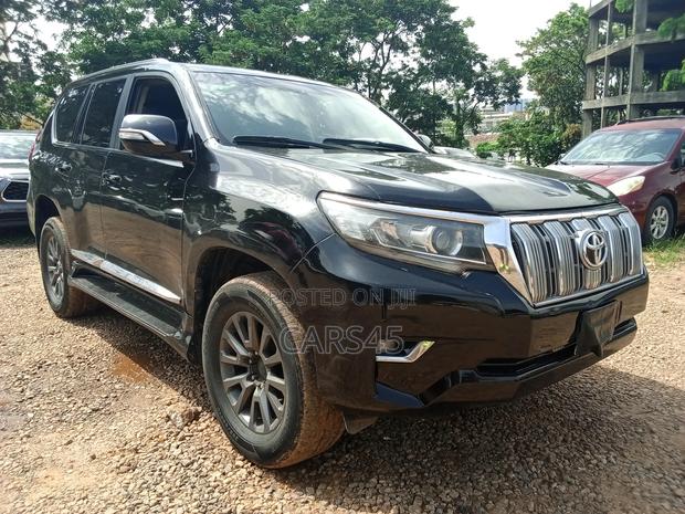 Toyota Land Cruiser 2010 Black