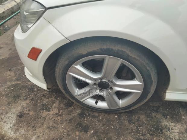 Mercedes-Benz C300 2009 White