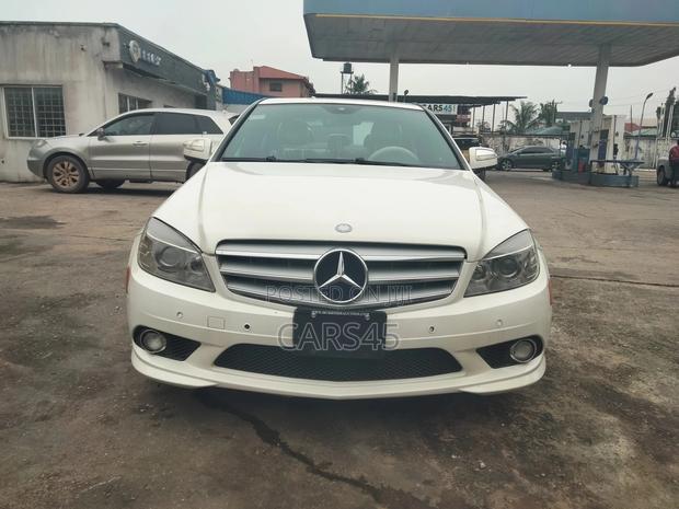 Mercedes-Benz C300 2009 White