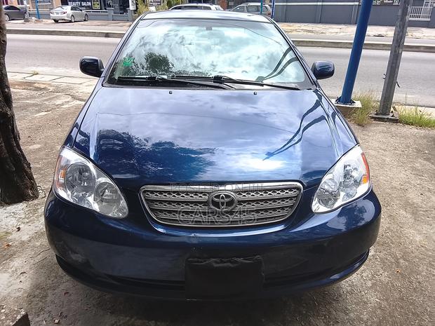 Toyota Corolla LE 2005 Blue