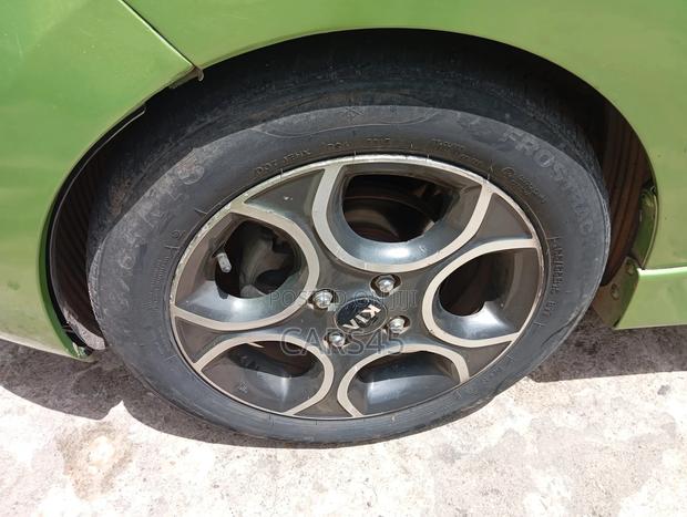 Kia Morning 2012 Green