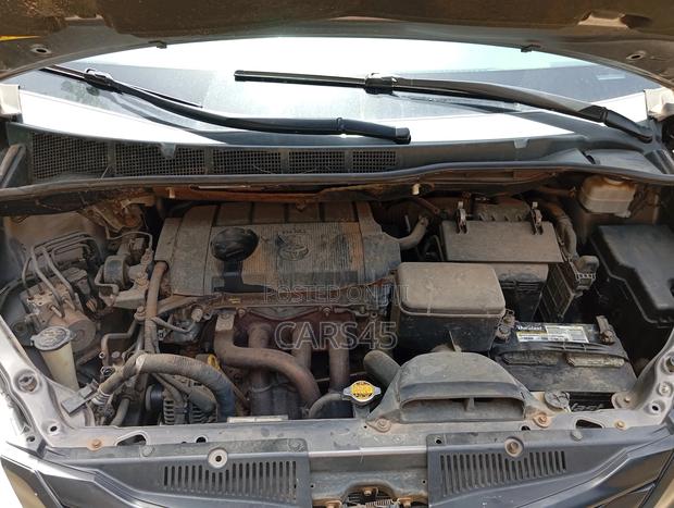 Toyota Sienna 2012 Gray