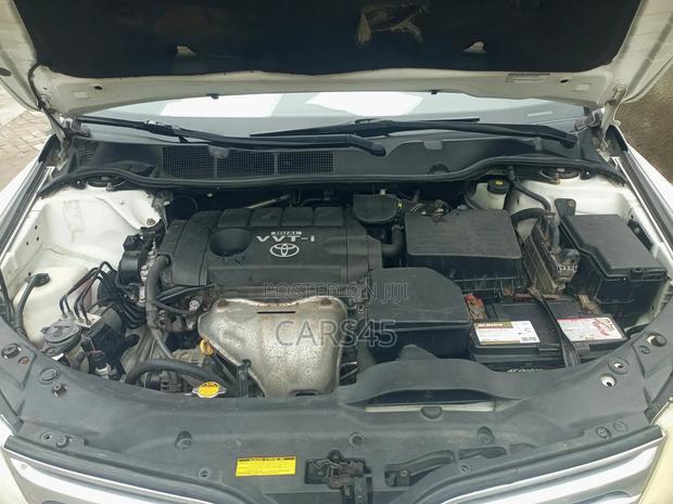 Toyota Venza 2009 White
