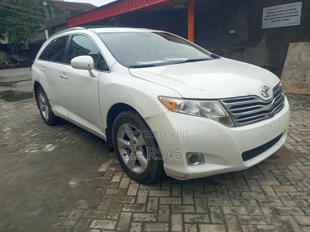 Toyota Venza 2009 White