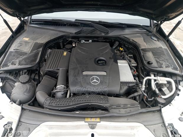 Mercedes-Benz C300 2016 Black