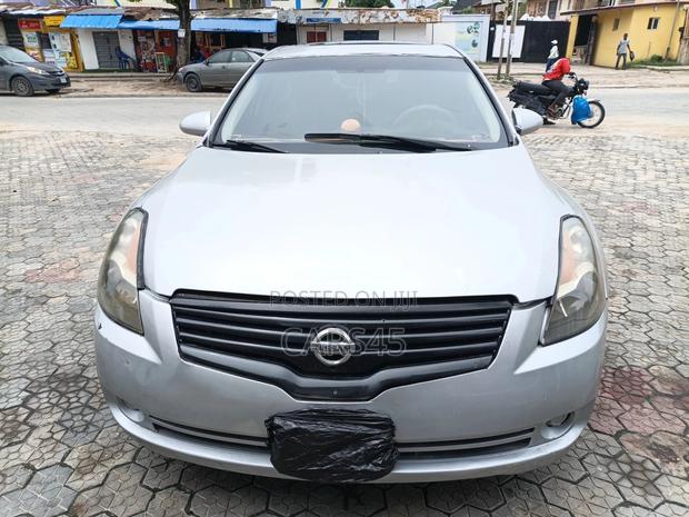 Nissan Altima 2008 Silver