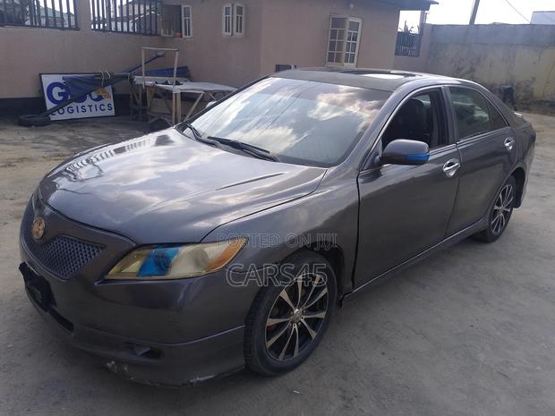 Toyota Camry 2008 Gray