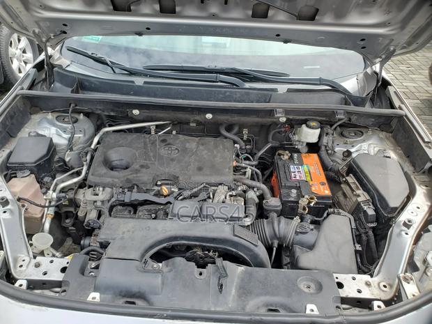 Toyota RAV4 2020 Silver