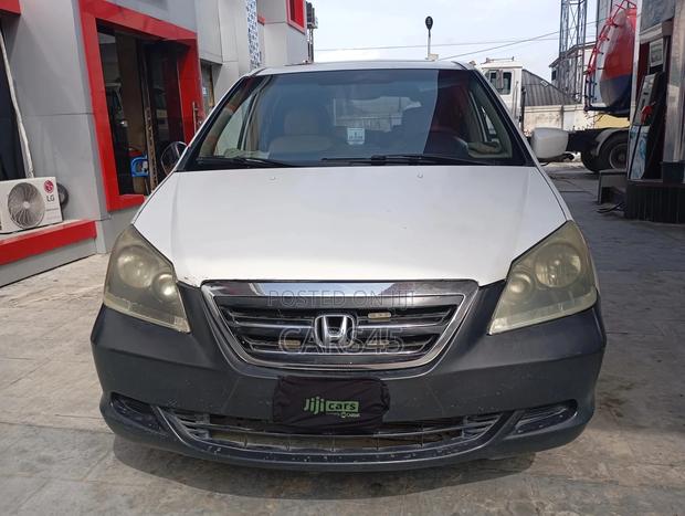 Honda Odyssey 2007 White