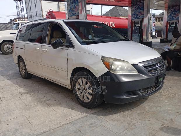 Honda Odyssey 2007 White