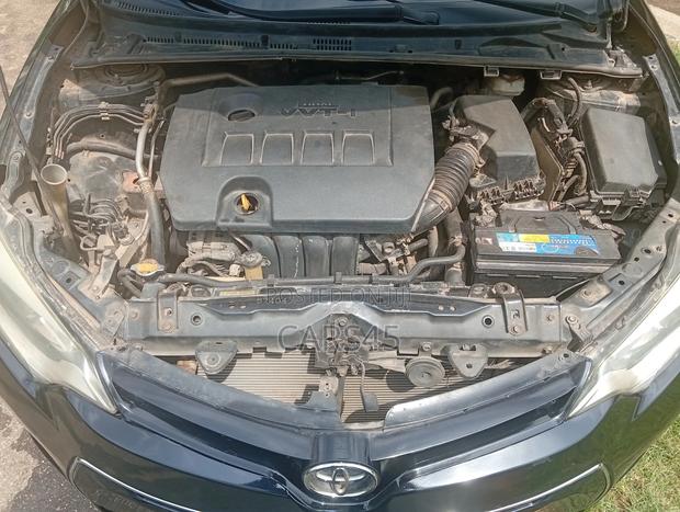 Toyota Corolla 2015 Black