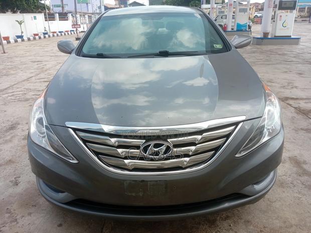 Hyundai Sonata 2012 Gray