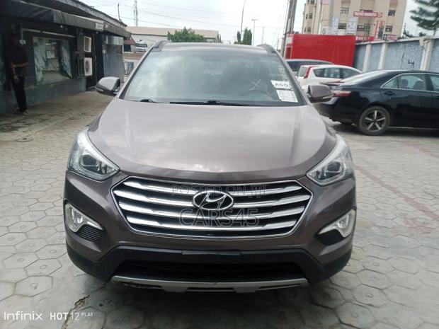 Hyundai Santa Fe 2016 Brown