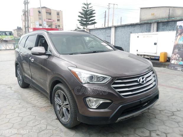Hyundai Santa Fe 2016 Brown