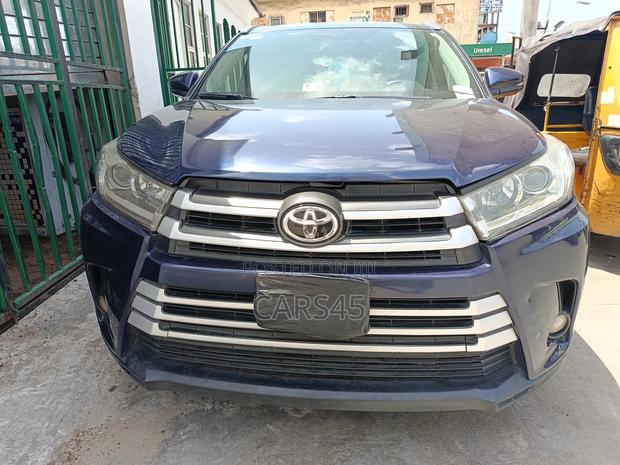 Toyota Highlander 2015 Blue