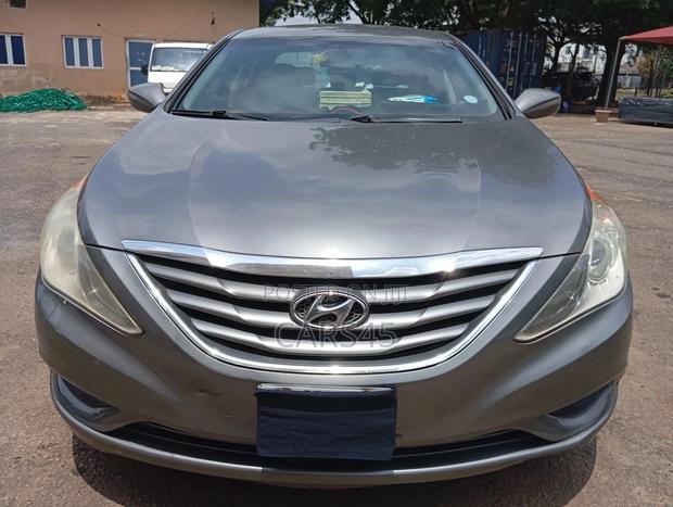 Hyundai Sonata 2011 Gray