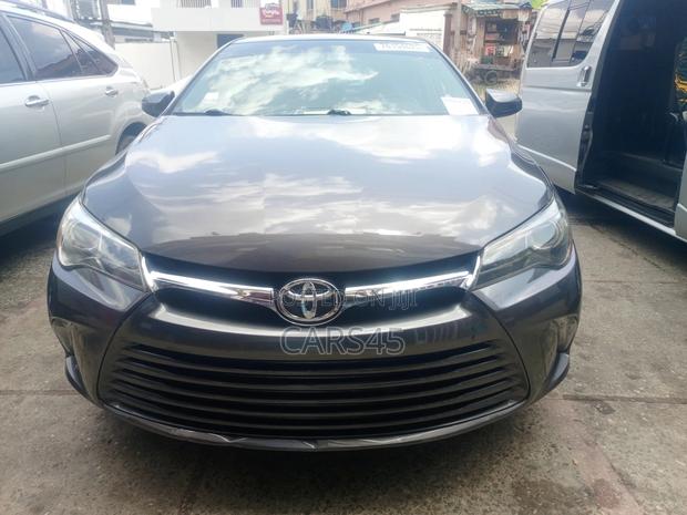 Toyota Camry 2015 Gray
