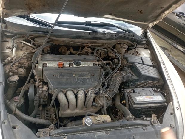 Honda Accord 2003 Gold