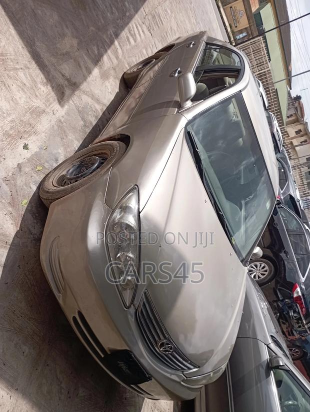Toyota Camry 2003 Gold