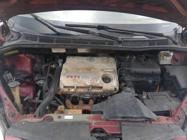 Toyota Sienna 2005 Red