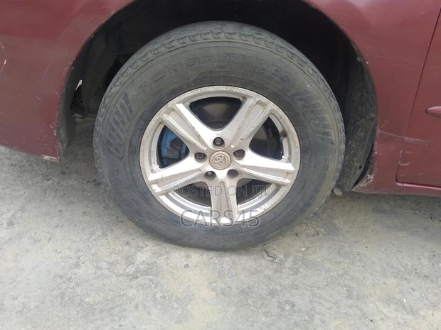 Toyota Sienna 2005 Red