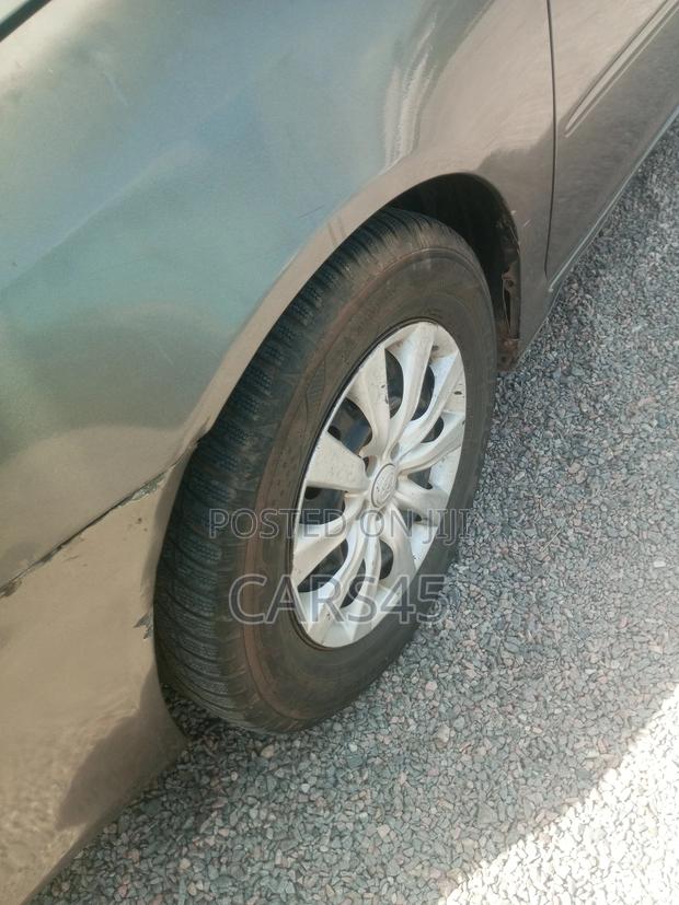 Toyota Camry LE 4dr Sedan (2.4L 4cyl 5A) 2006 Gray