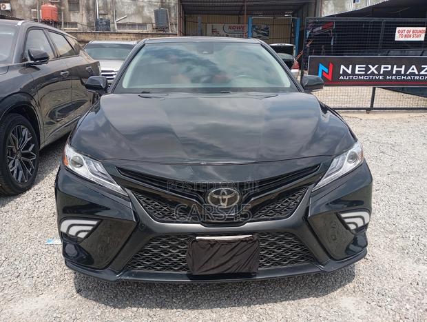 Toyota Camry 2018 Black