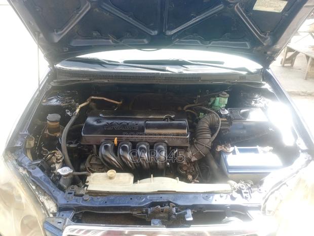 Toyota Corolla 2004 Blue